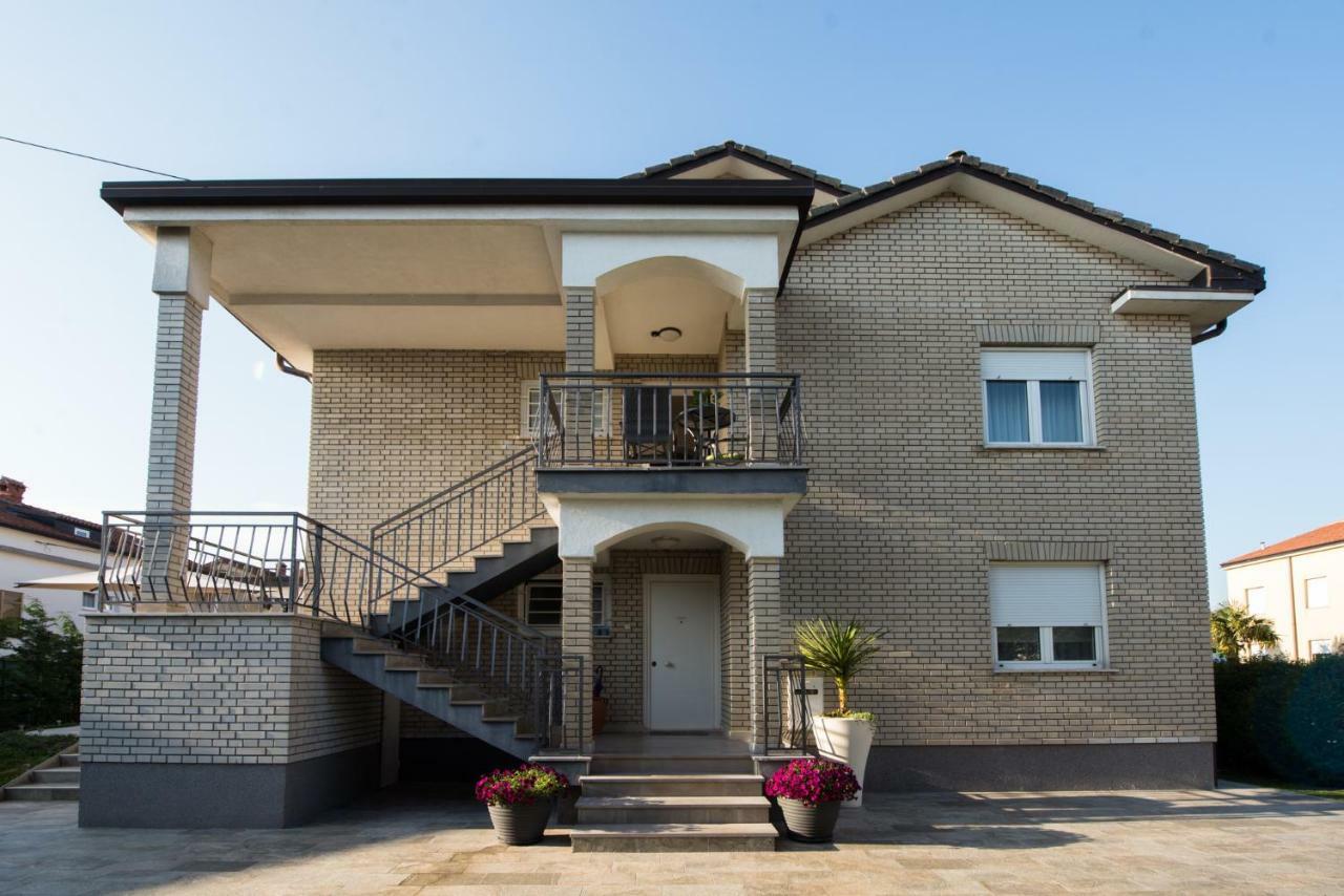 אומאג Apartments Tamara מראה חיצוני תמונה