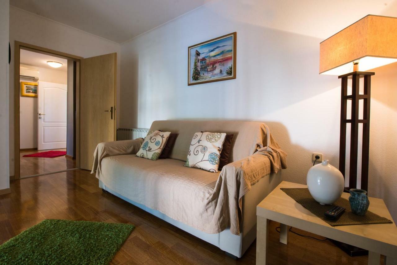 אומאג Apartments Tamara מראה חיצוני תמונה